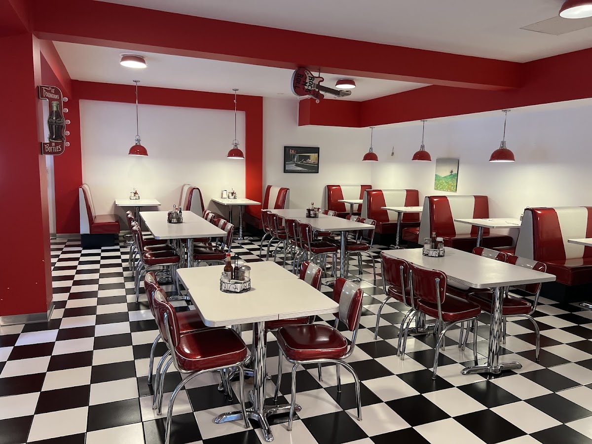 Brookdale Cafe food and interior